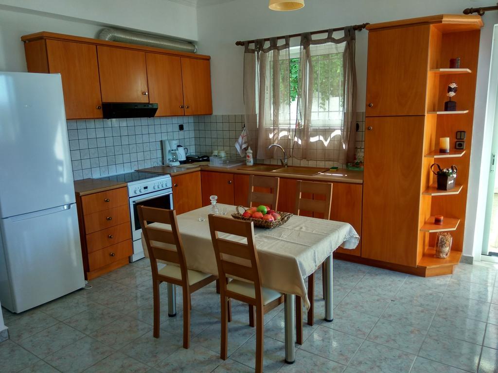 Apartment Next To The Beach Като-Даратсо Экстерьер фото